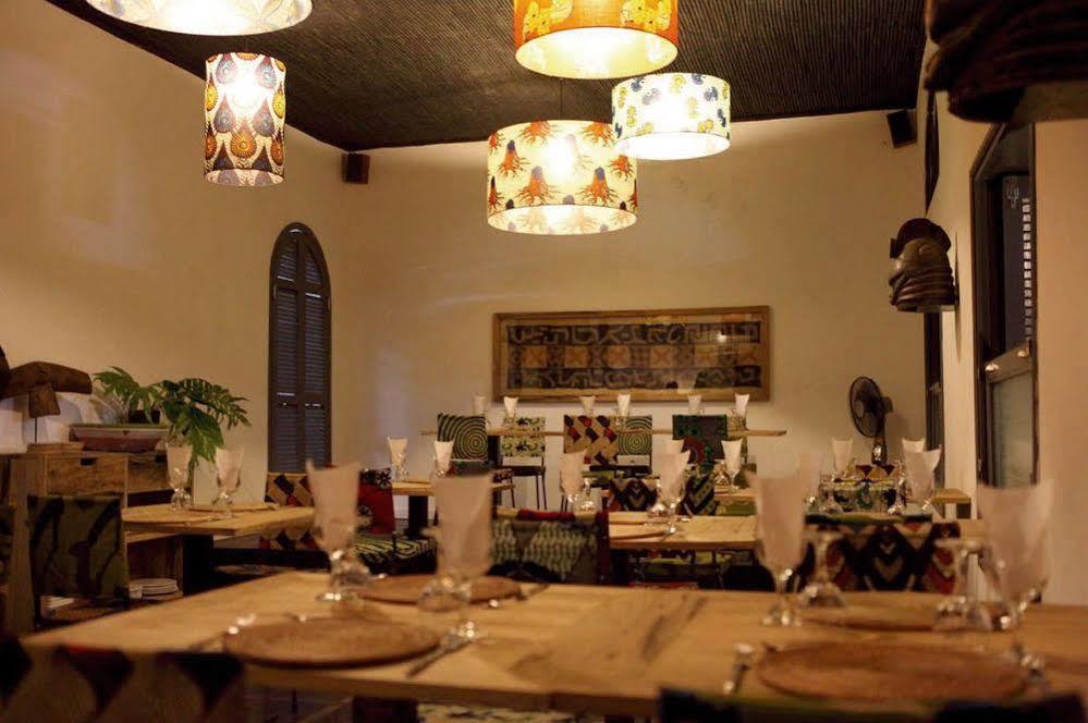 Siki Hotel Saint-Louis Eksteriør bilde