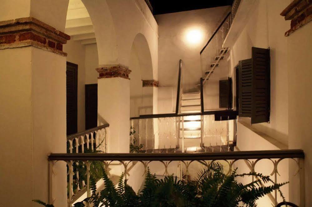 Siki Hotel Saint-Louis Eksteriør bilde