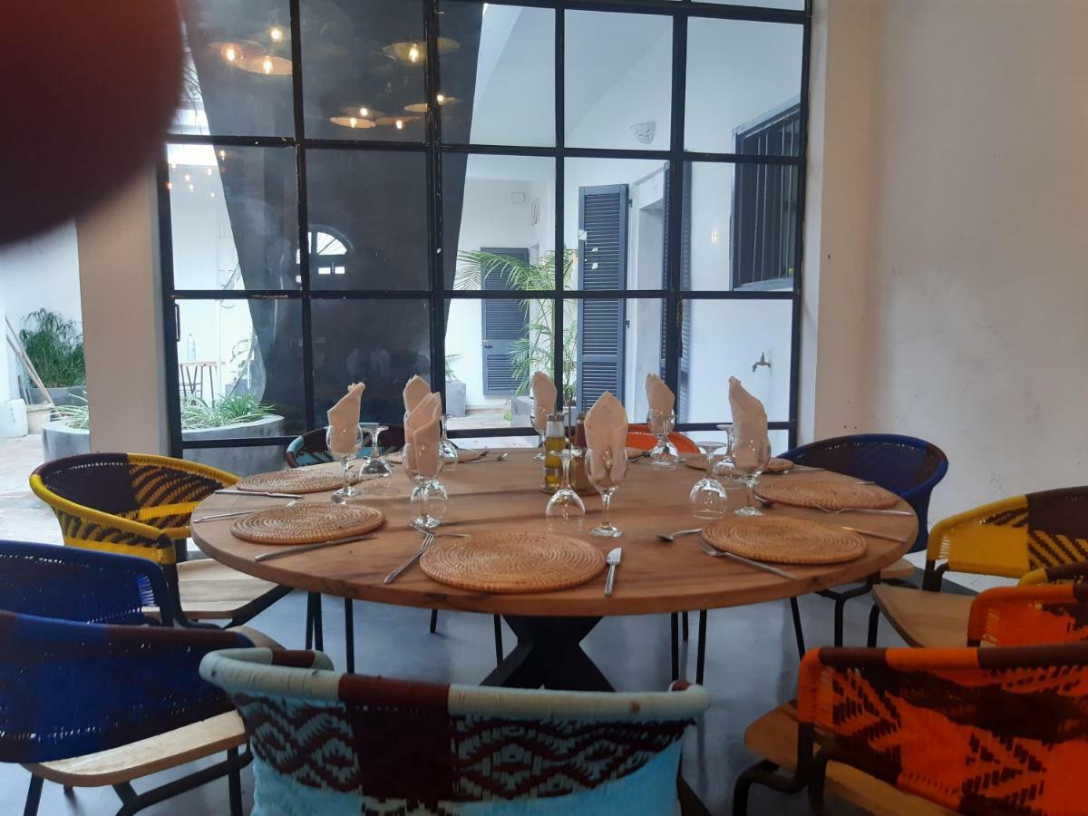 Siki Hotel Saint-Louis Eksteriør bilde