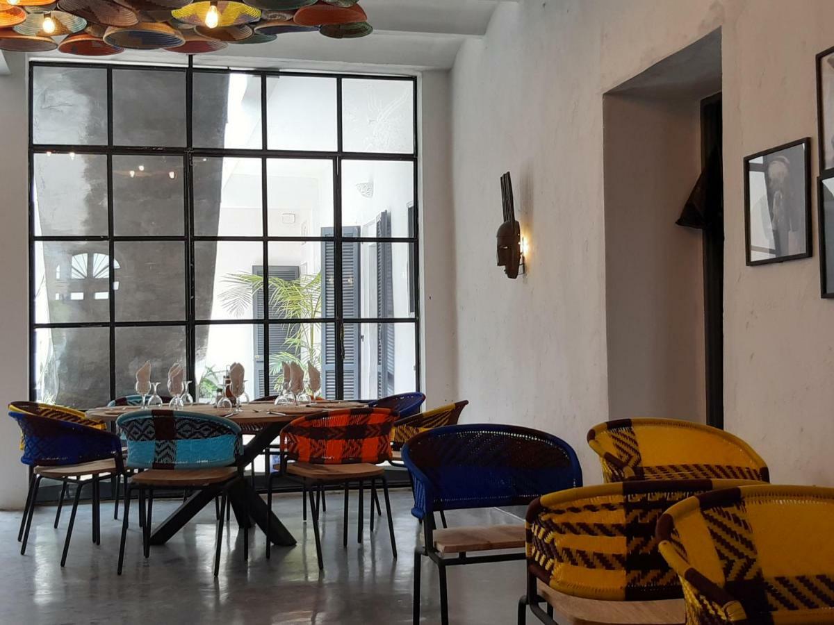 Siki Hotel Saint-Louis Eksteriør bilde